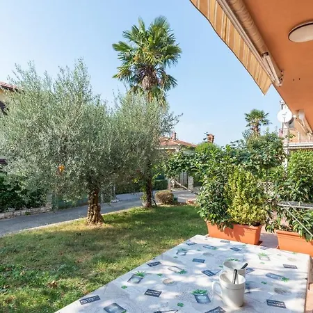 Holiday Daila 50m From The Beach Πανσιόν